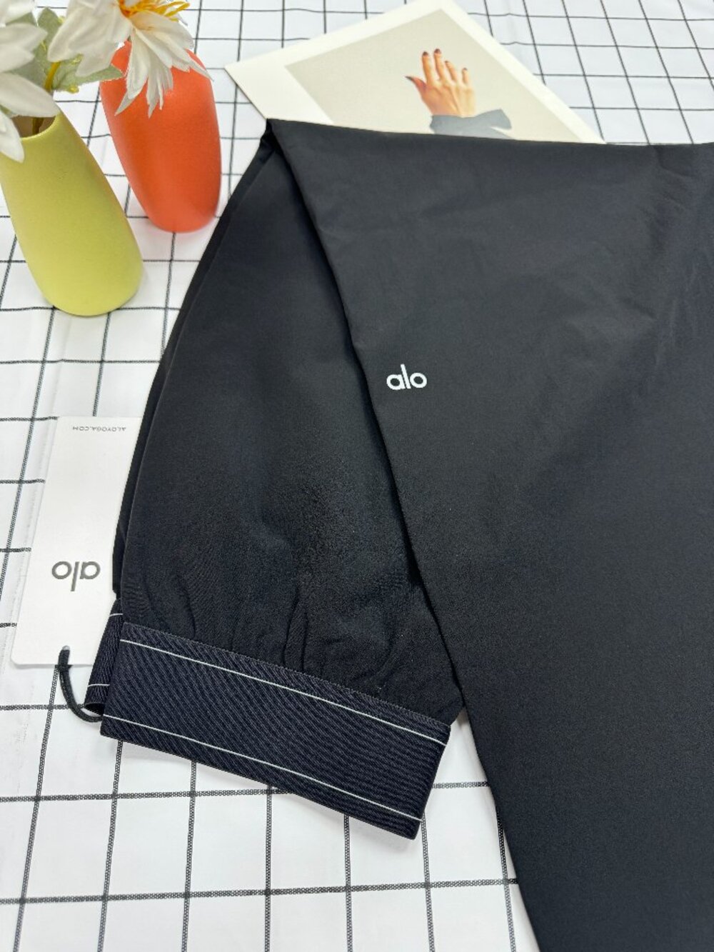 NWT 😘 Alo Yoga Black Wide Leg  Suit Up Trousers 30” Inseam Travel Workwear ✨ - Picture 5 of 9